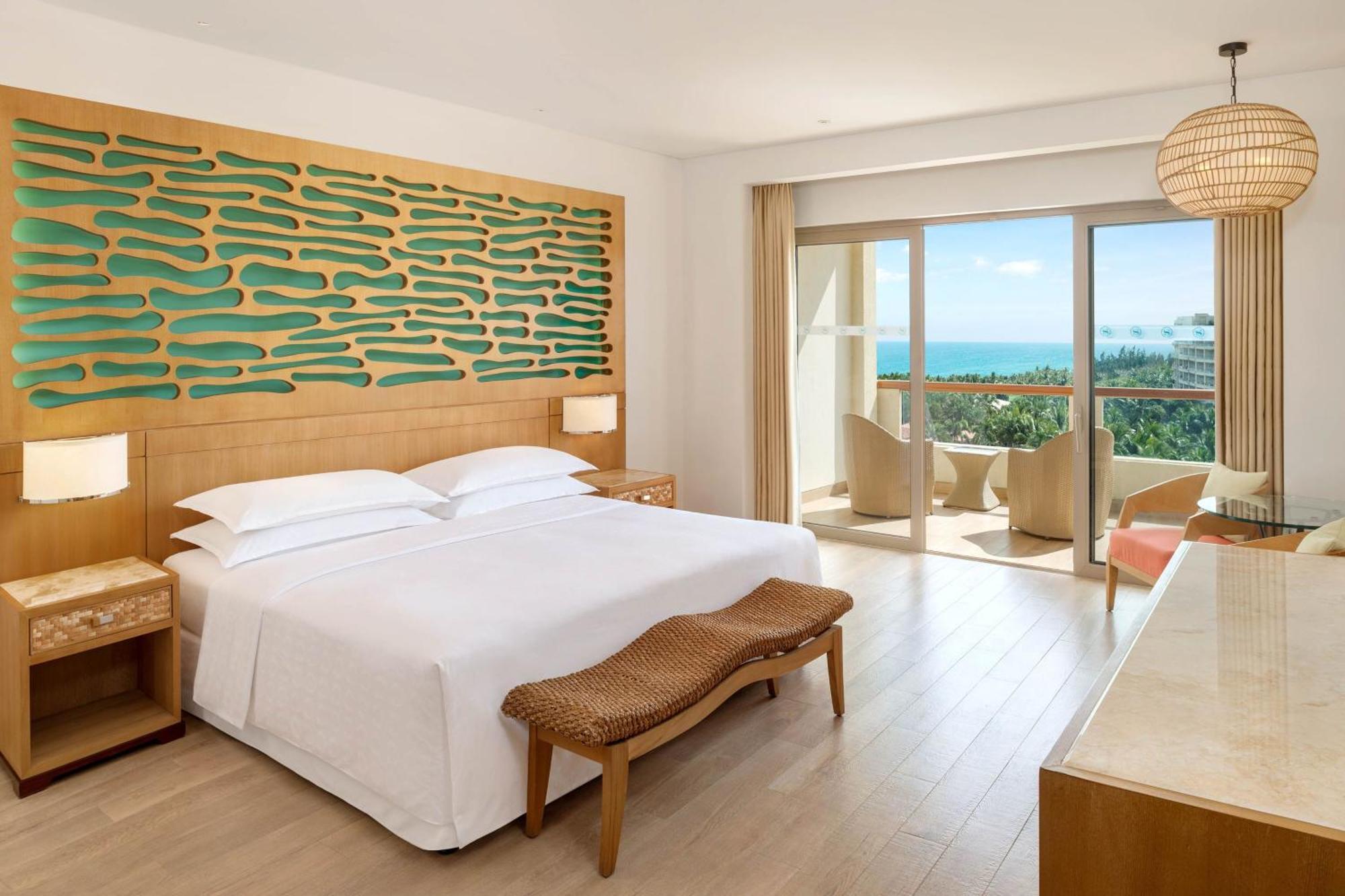 Курортный комплекс Sheraton Haitang Bay 5*