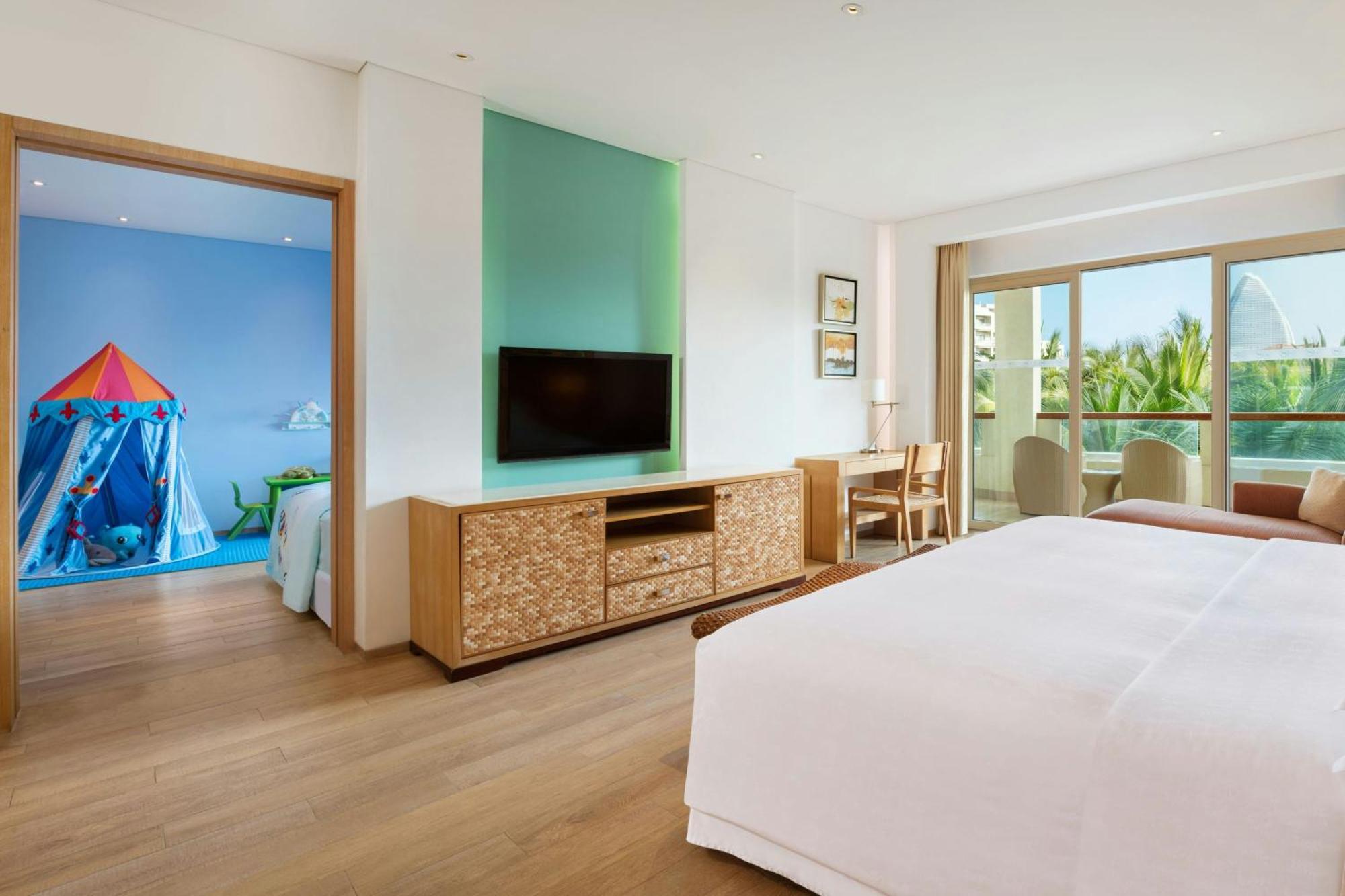 Sheraton Haitang Bay Курортный комплекс Санья
